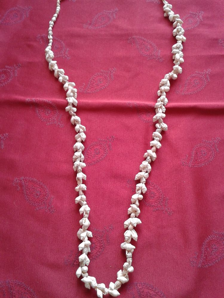 Long collier en coquillages de tahiti ann�es 70 25 Dijon (21)