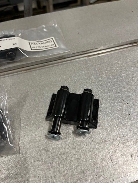 loqueteaux magn�tique double � ressort 1 Montmirail (51)