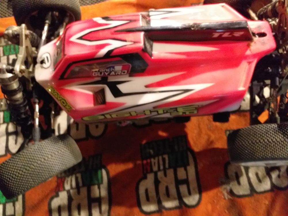 losi eight 3.0E 185 Sonnac (17)