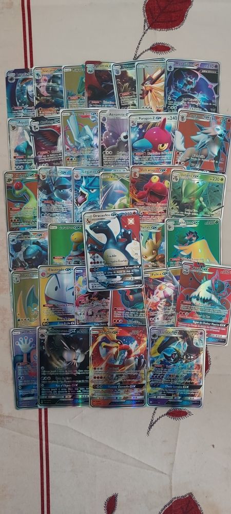 Lots de 35 cartes Pokémon GX 20 Bolbec (76)