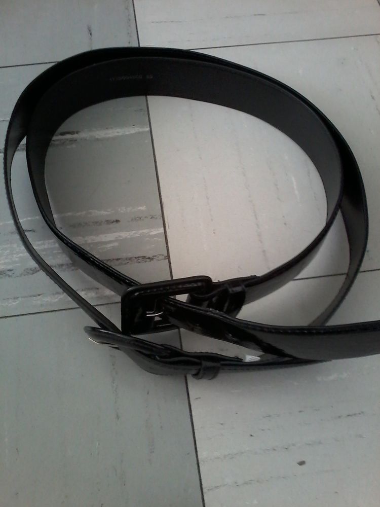 Lots 2 ceintures femmes ou unit� 5e 10 Tourcoing (59)