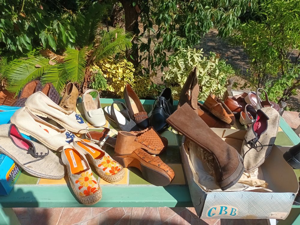 Lots de chaussures vintage ann�es 1970 0 La Ciotat (13)