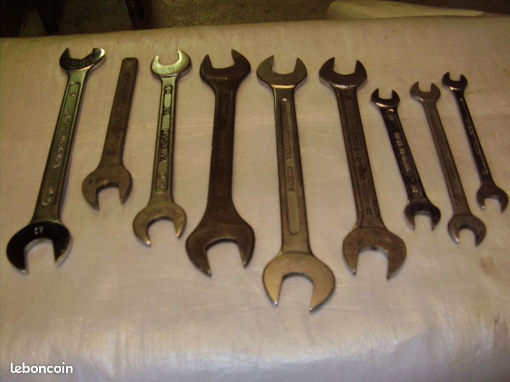 LOTS DE 8 cl�s PLATE 30 Grenoble (38)