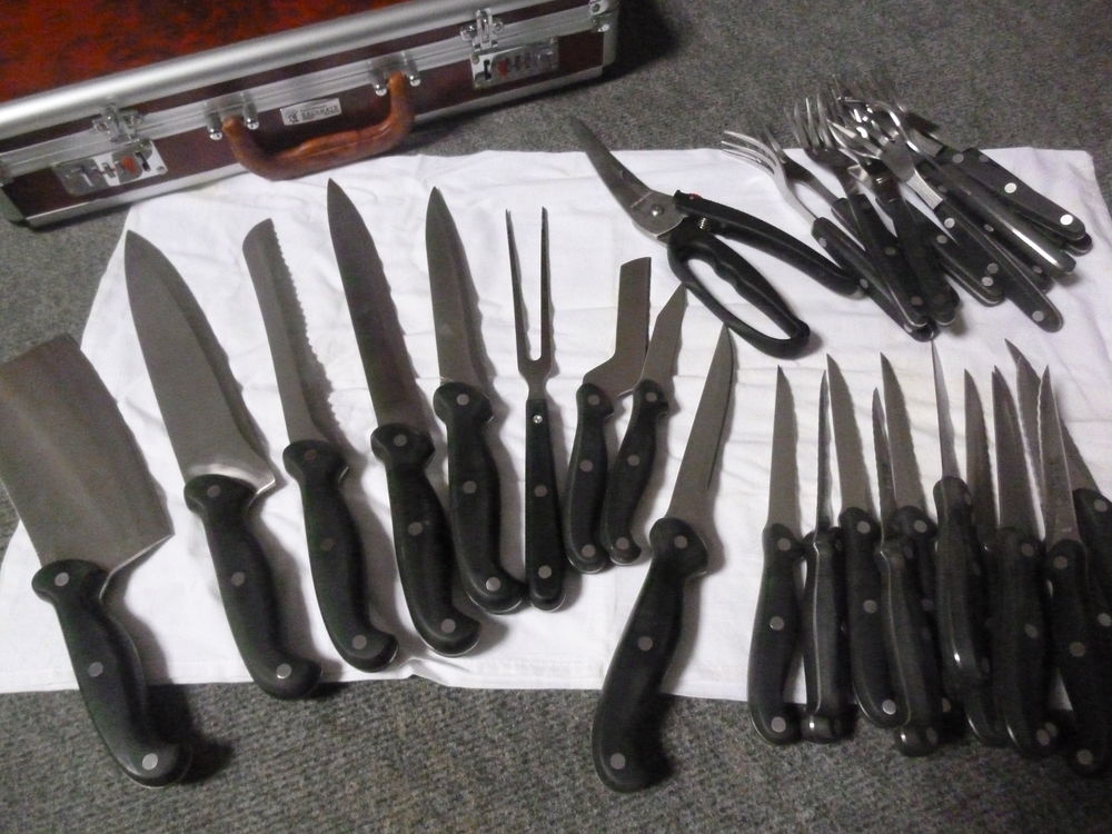 Lots de couteaux de cuisine jamais servis 40 Herblay (95)