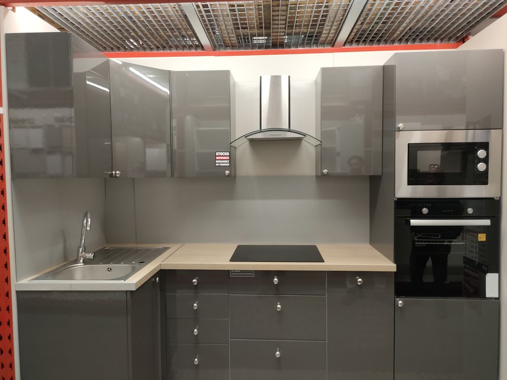 Lots de 12 cuisines �quip�es 13000 Sainte-Genevi�ve-des-Bois (91)