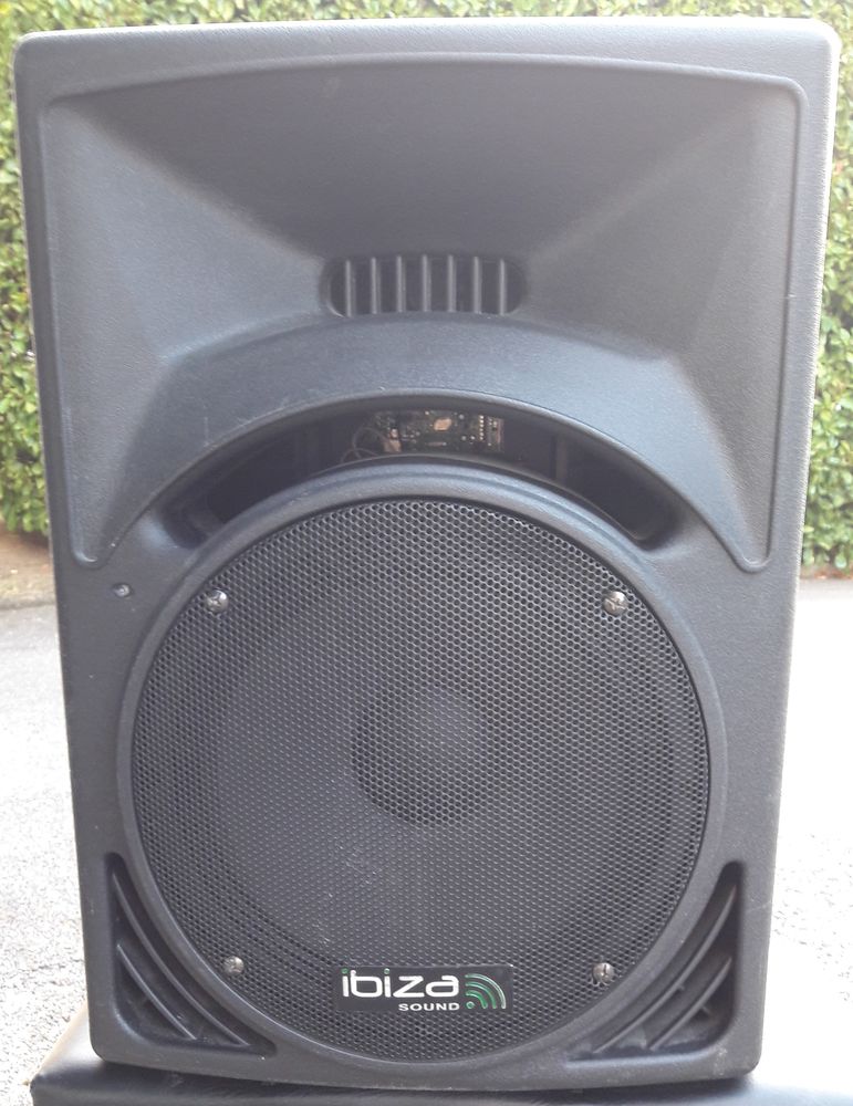 Lots de 2 enceintes IBIZA 500 Watts
Double amplification 300 Rombas (57)