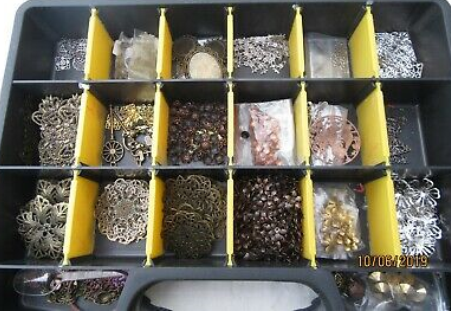 lots perles et bijoux 1200 Langeac (43)