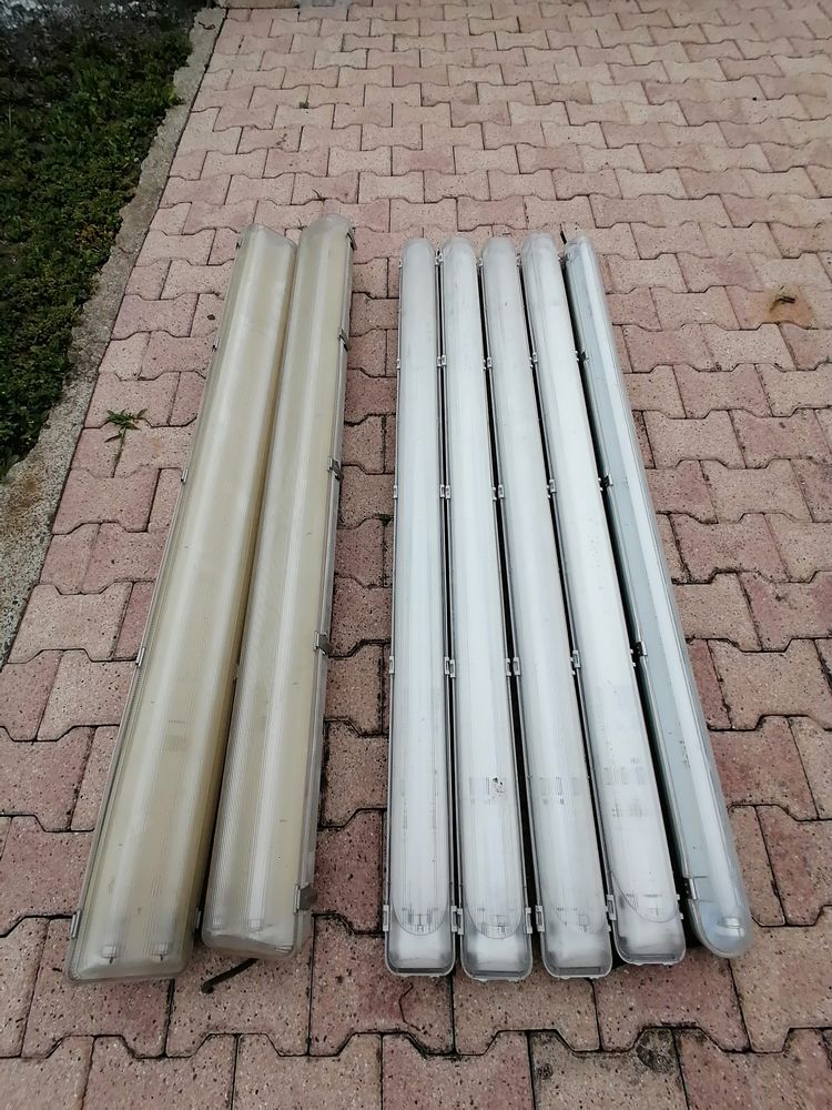 lots reglettes neon, �tanche plus tubes. 15 Bord�res-sur-l'�chez (65)