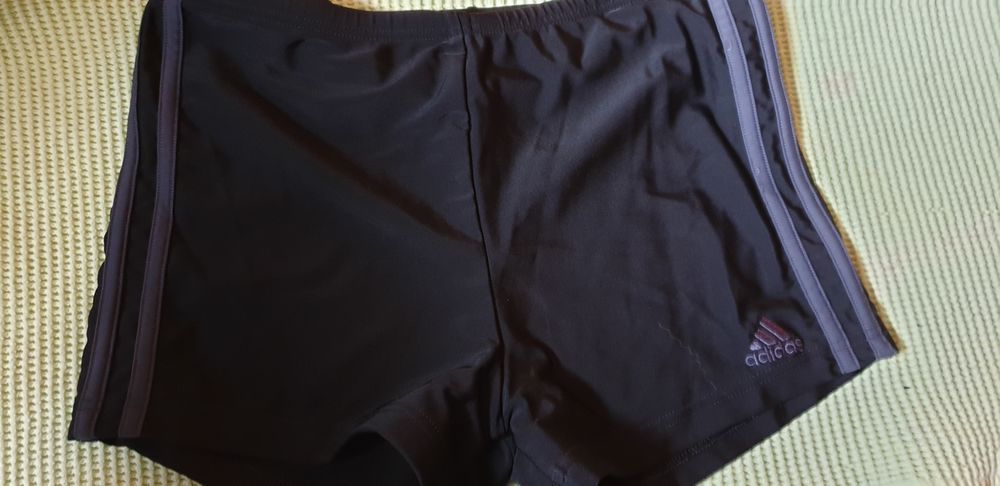 LOTS 03 SHORTS DE BAINS ADIDAS  TAILLE S 
20 Germaine (51)