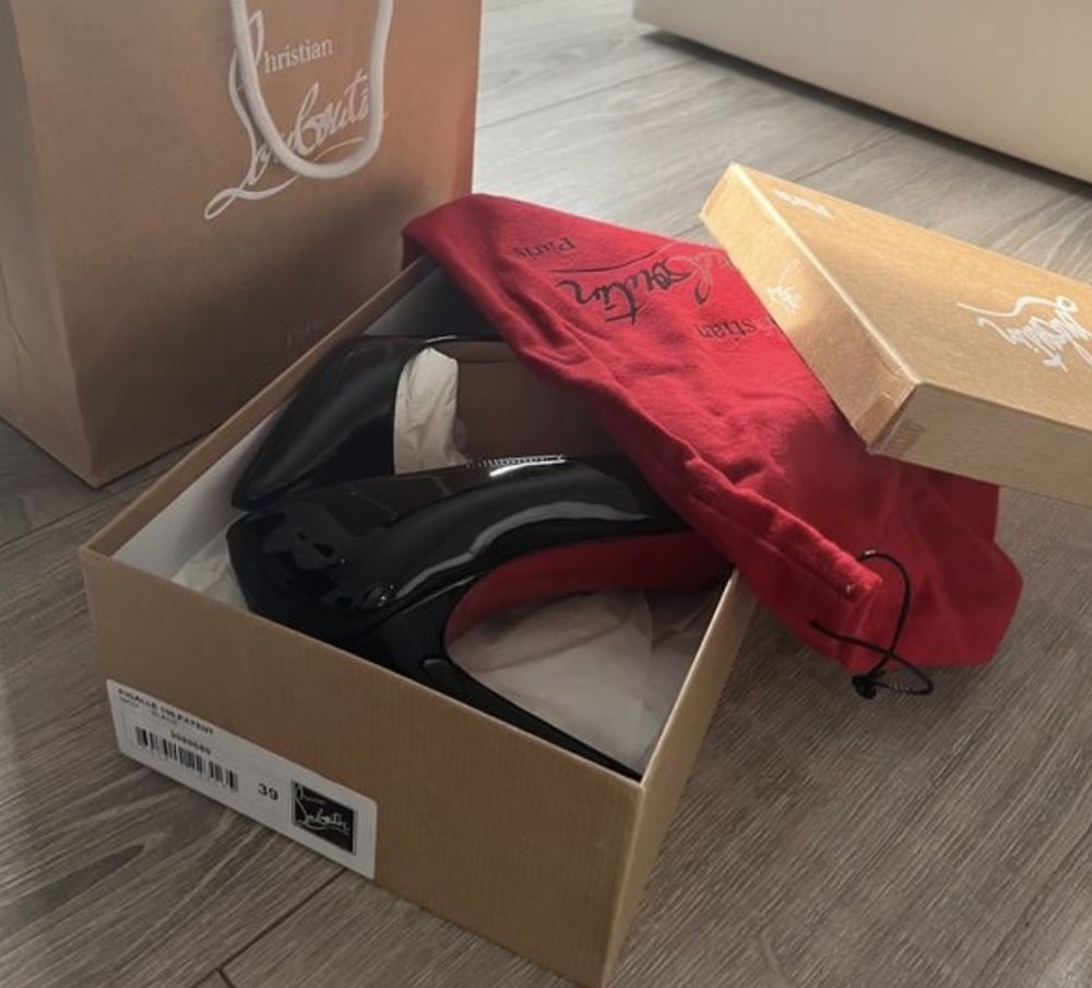 Louboutin 500 Chennevi�res-sur-Marne (94)