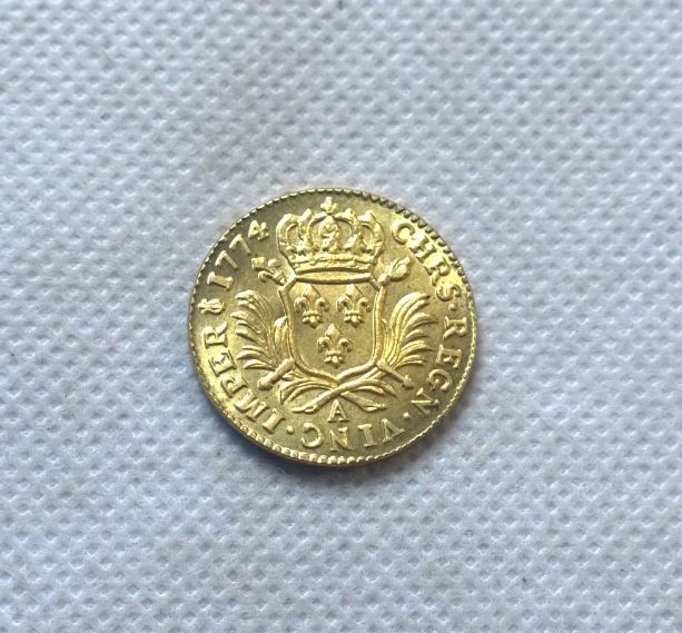  1 LOUIS D'OR LOUIS XVI R�PLIQUE PLAQUE OR 0 Hautmont (59)