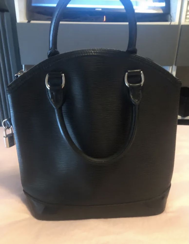 Sac Louis Vuitton authentique . 350 Paris 19 (75)