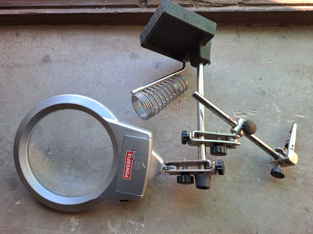 loupe 25 Montceaux-l�s-Provins (77)