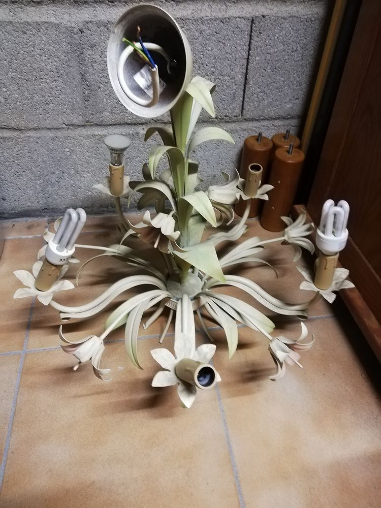 Luminaire en fer forg� 20 Paris 12 (75)