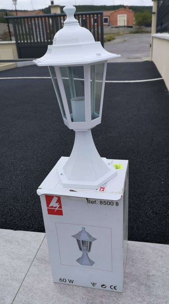 Luminaire de jardin blanc neuf 18 Pouzols-Minervois (11)