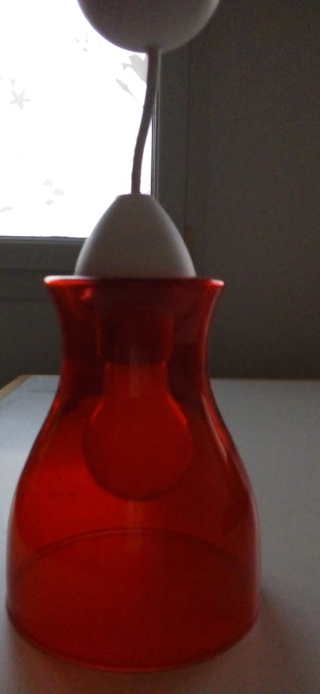 Luminaire rouge et blanc 10 Landivisiau (29)