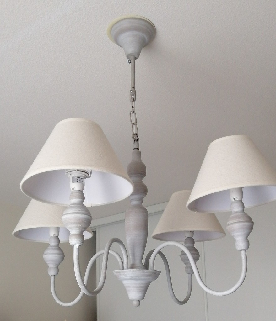 Luminaire Suspendu Style Classique � quatre lumi�res 20 Mont�limar (26)