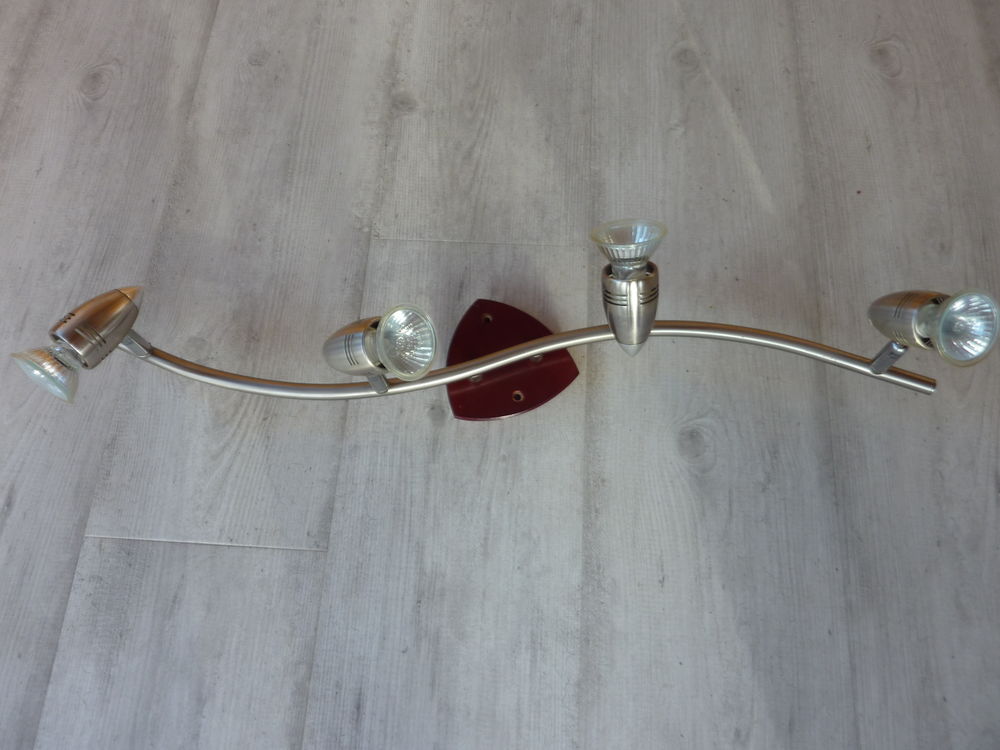 Luminaire 10 Port-Saint-P�re (44)