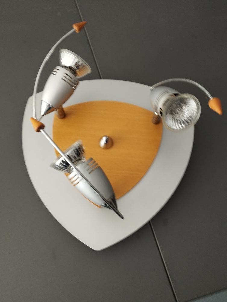 luminaire 15 Brive-la-Gaillarde (19)