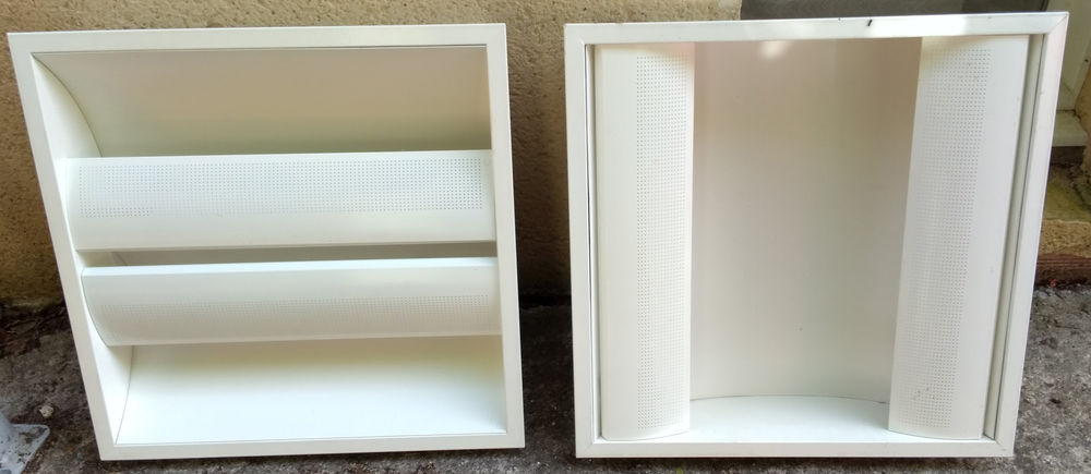 Luminaires blancs 60x60 tr�s bon �tat de marche. 0 Sigoul�s (24)