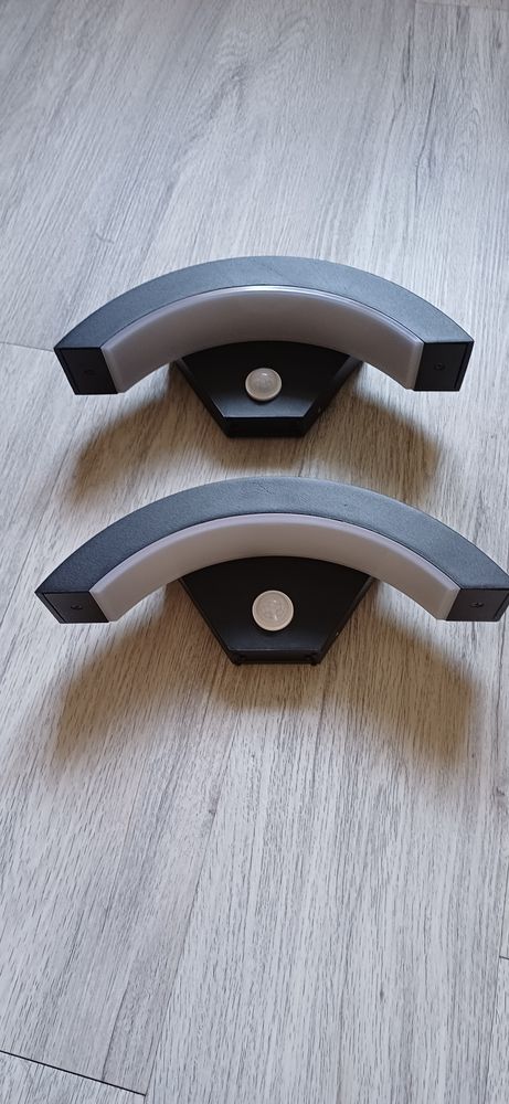 Lot de 2 luminaires d�tecteur LED ext�rieur 40 Saint-Nazaire (44)
