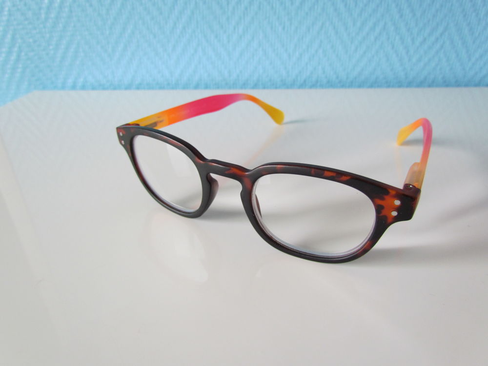 Lunette de vue femme 10 Le Grau-du-Roi (30)