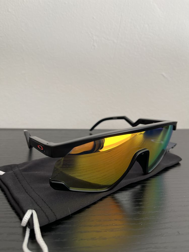 Lunette de soleil Oakley Bxtr 25 Bagnols-sur-C�ze (30)