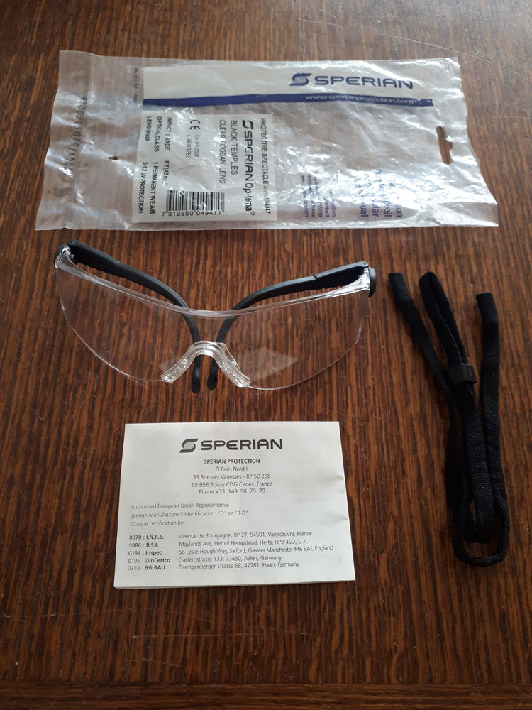 Lunettes de protection neuves
10 Paris 13 (75)