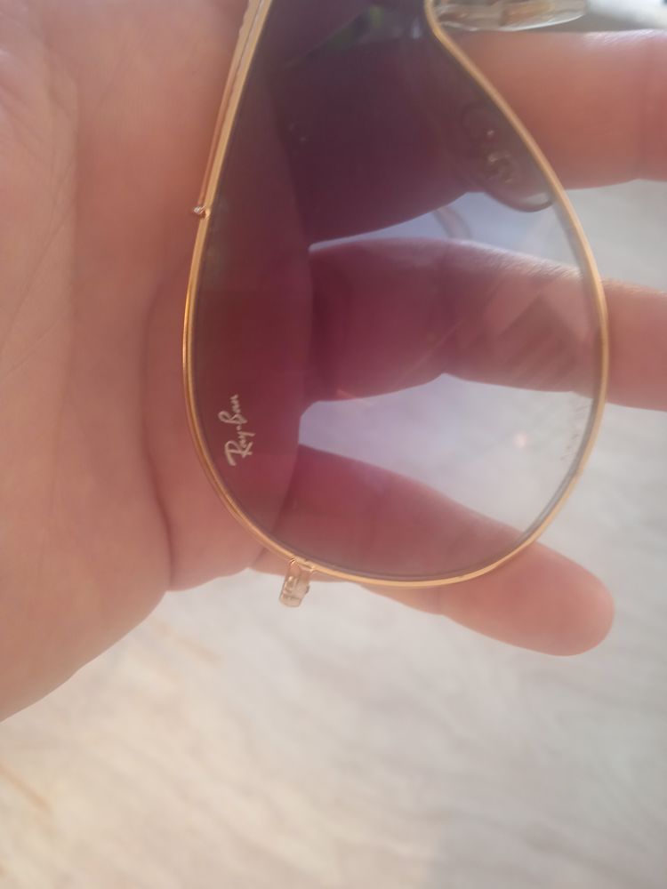 Lunettes solaires 100 Le Tampon (97)