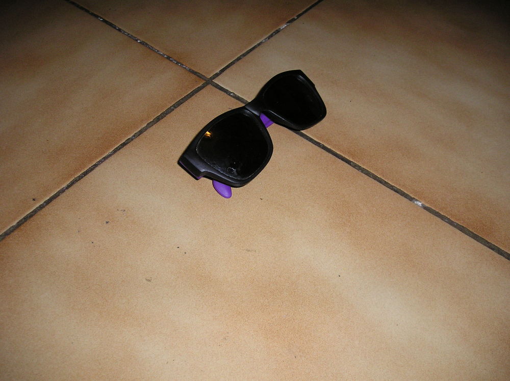 Lunettes de soleil  DISNEY
10 Sept�mes-les-Vallons (13)