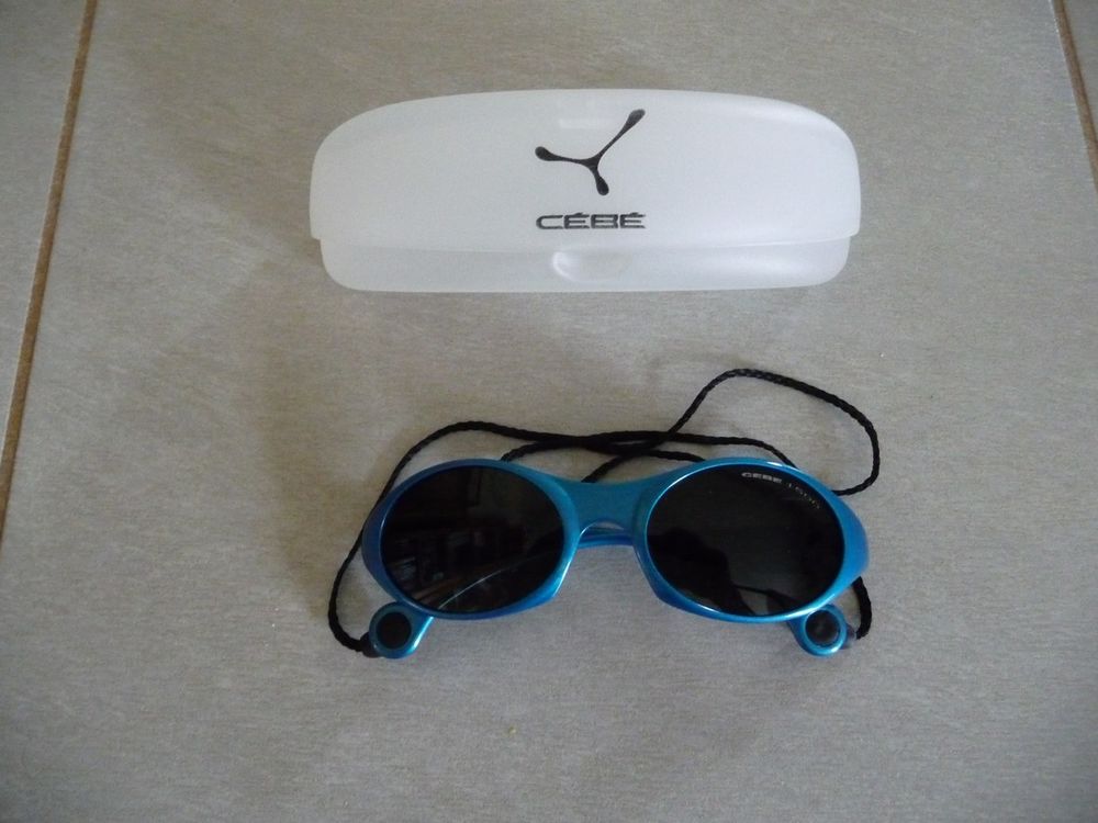 Lunettes de soleil enfant marque CEBE avec �tui et cordon 25 Celles-sur-Belle (79)
