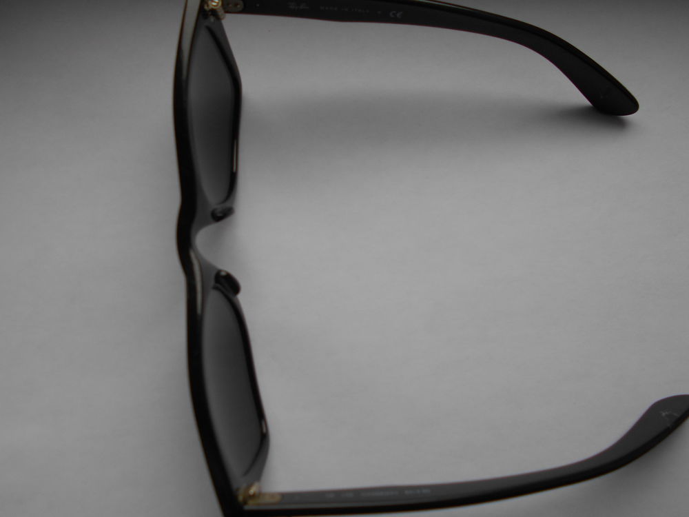 lunettes de soleil ray ban femme marron fonc� forme papillon 33 Rennes (35)