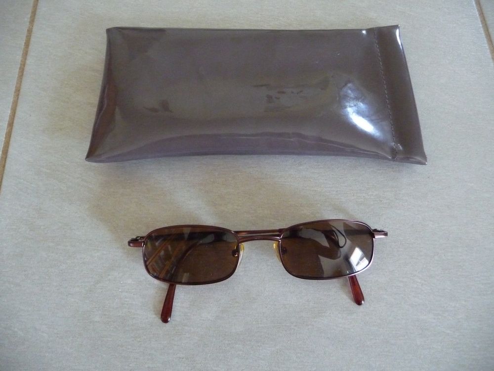 lunettes de soleil marron 30 Celles-sur-Belle (79)