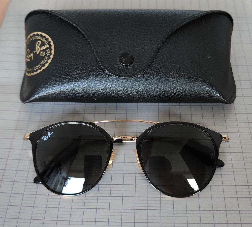 Lunettes de soleil Ray-Ban polaris�e.
55 Istres (13)