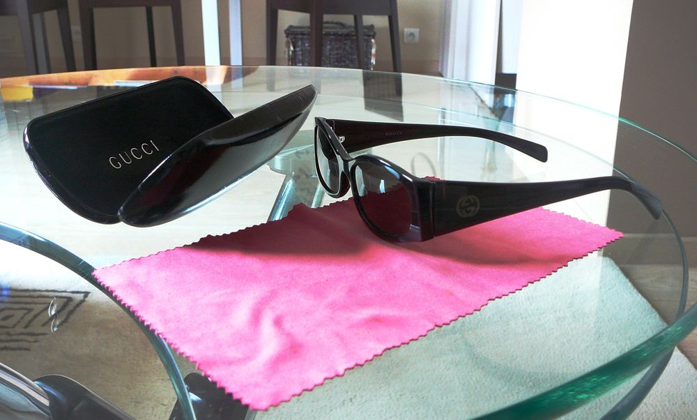 LUNETTES DE SOLEIL POUR FEMME   GUCCI   - ORIGINAL 150 Paris 15 (75)