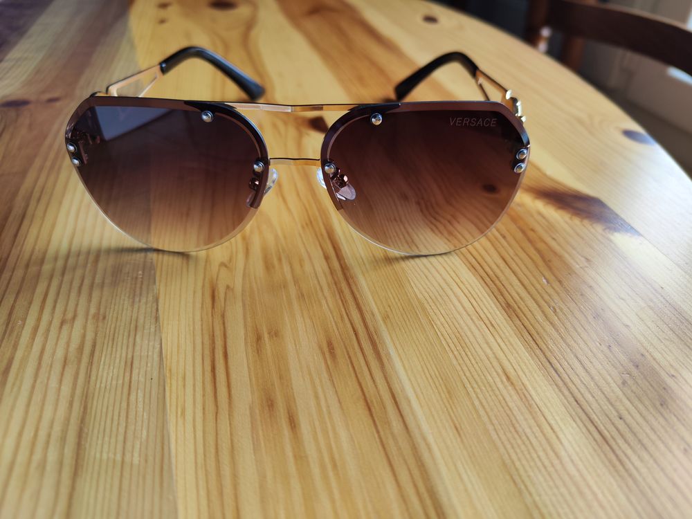 Lunettes de soleil Versace neuve 60 Nantes (44)