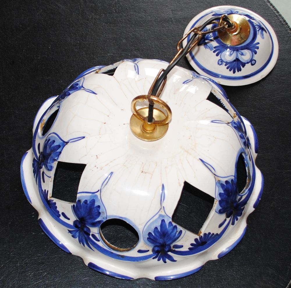 Lustre ancien Ann�e 50
0 Saint-Pierre-de-B�uf (42)