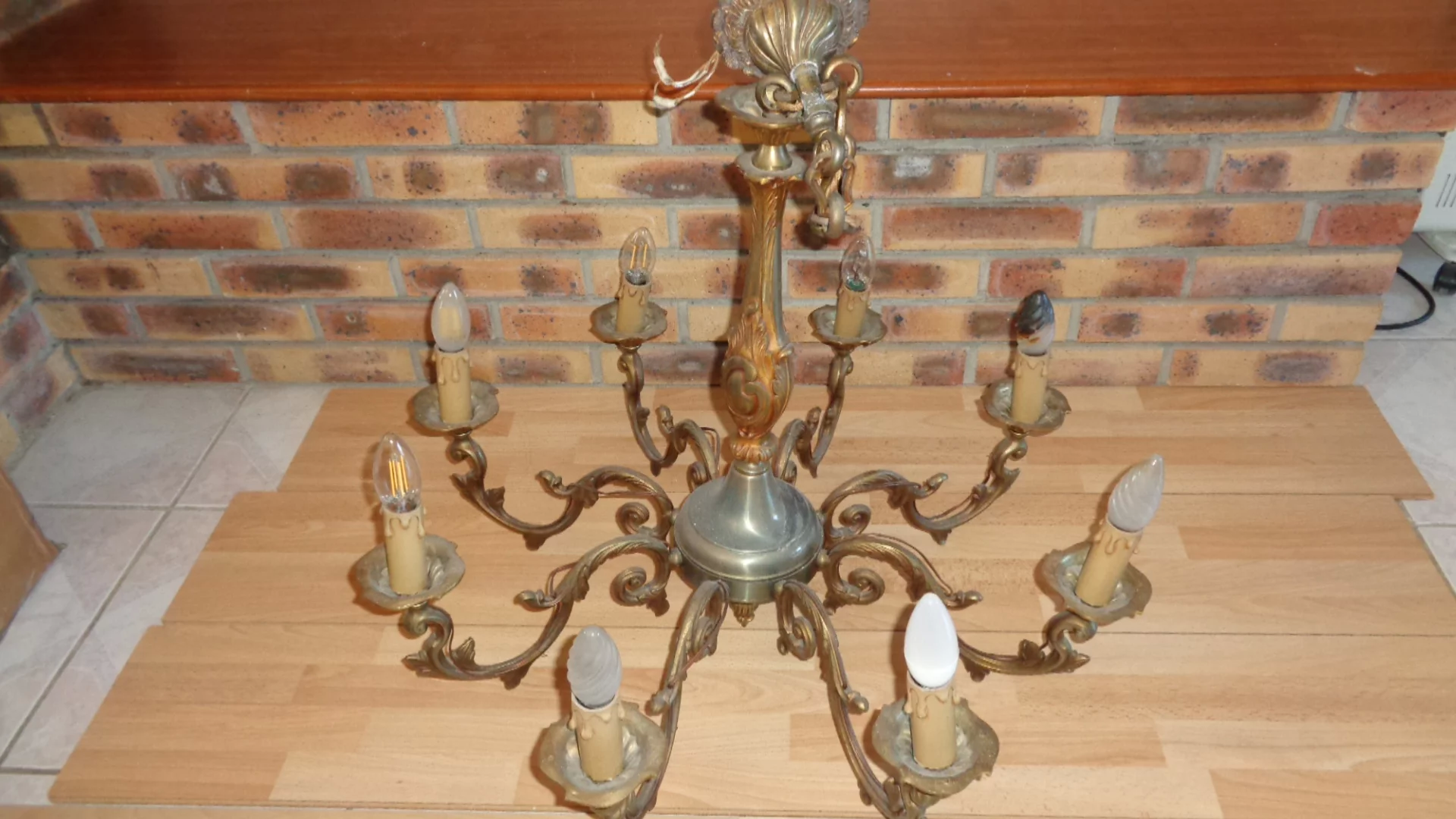 Lustre ancien � 8 branches en Bronze 400 Villemomble (93)