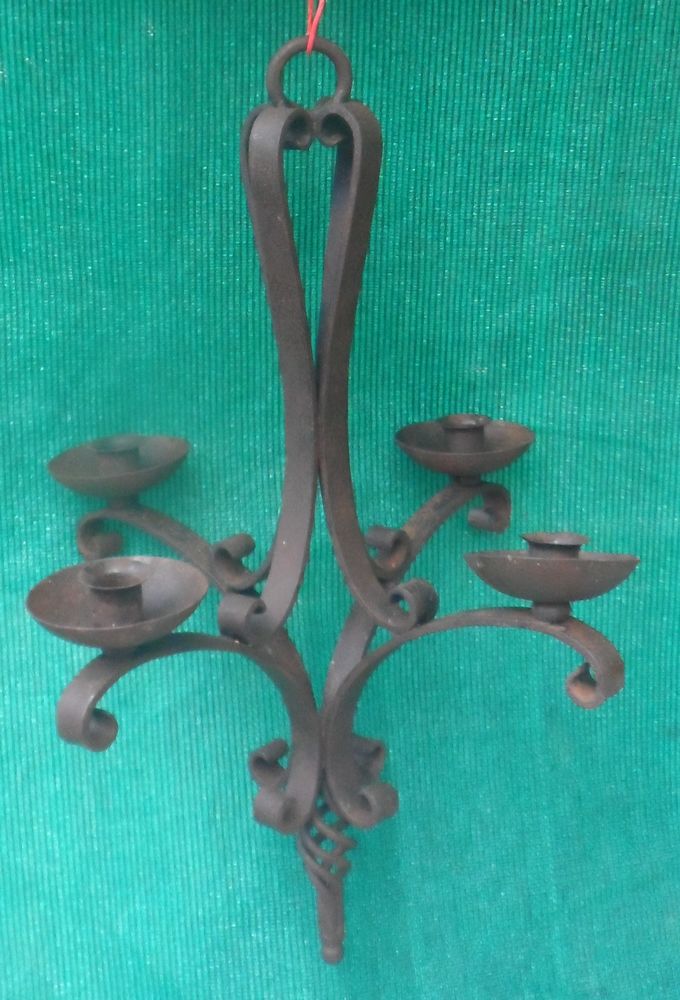 Lustre ancien en fer forg� trait� � l'antirouille Hauteur 54 80 Castries (34)