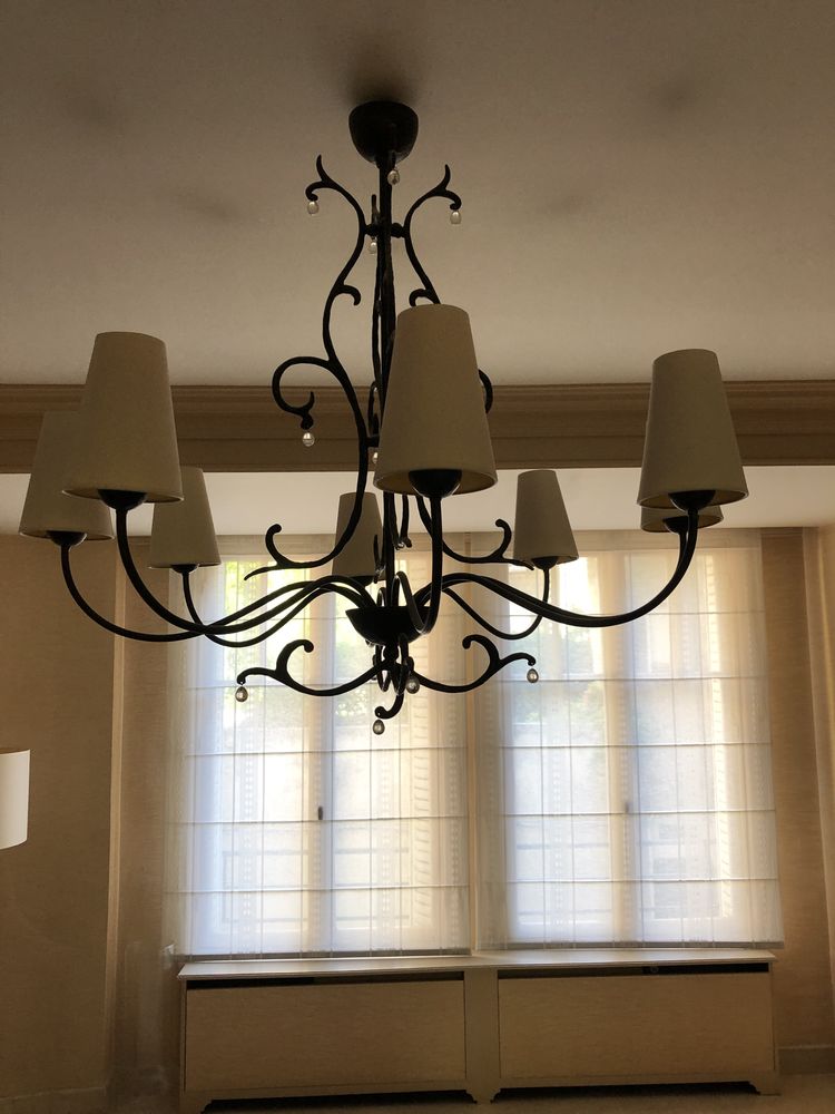 Lustre � 8 branches , et Lustre a 4 branches 600 Paris 16 (75)