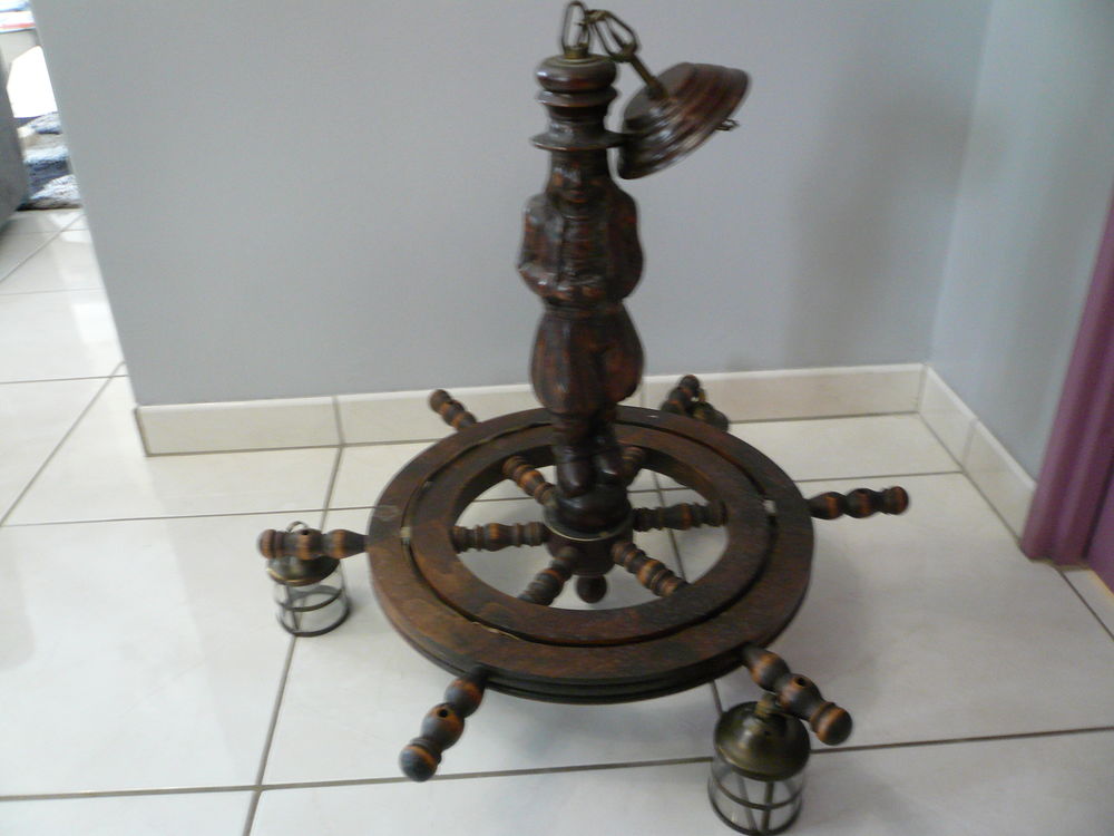 Lustre breton 3 lanternes N�2  Personnage Homme  200 Franqueville-Saint-Pierre (76)