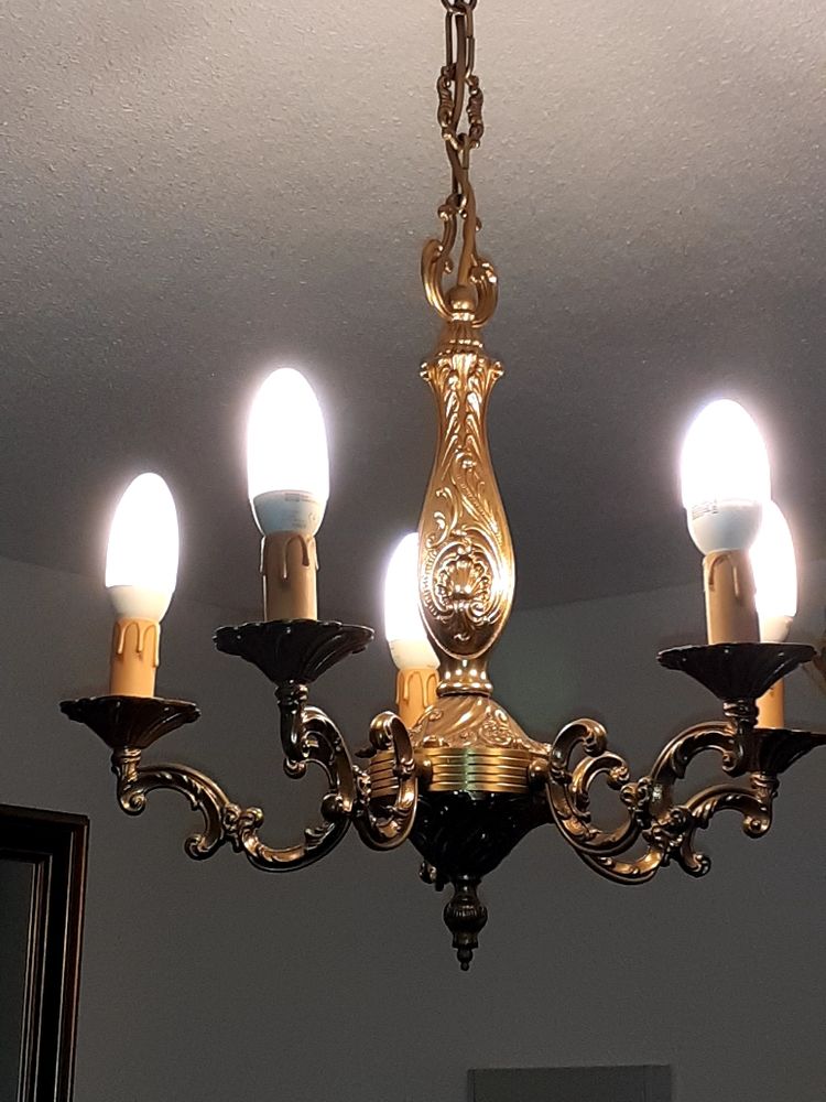 lustre en bronze � 5 branches 99 La Londe-les-Maures (83)