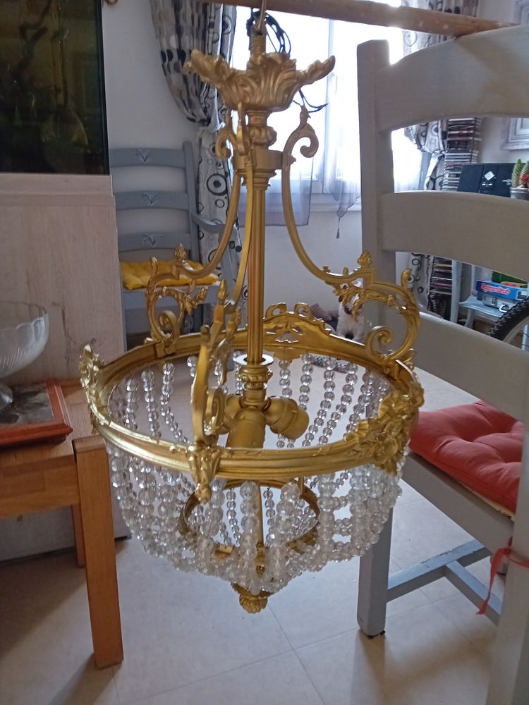 Lustre corbeille de Napol�on lll. 0 Aubagne (13)