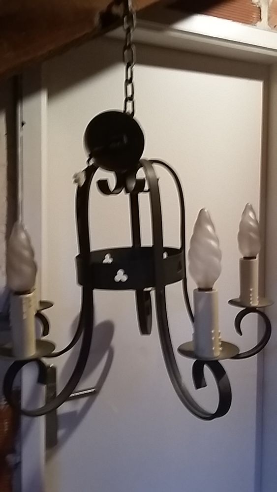 Lustre en fer forg� 10 Pac� (35)