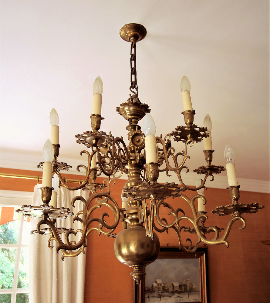 Lustre hollandais en laiton dor�. 
0 Paris 10 (75)