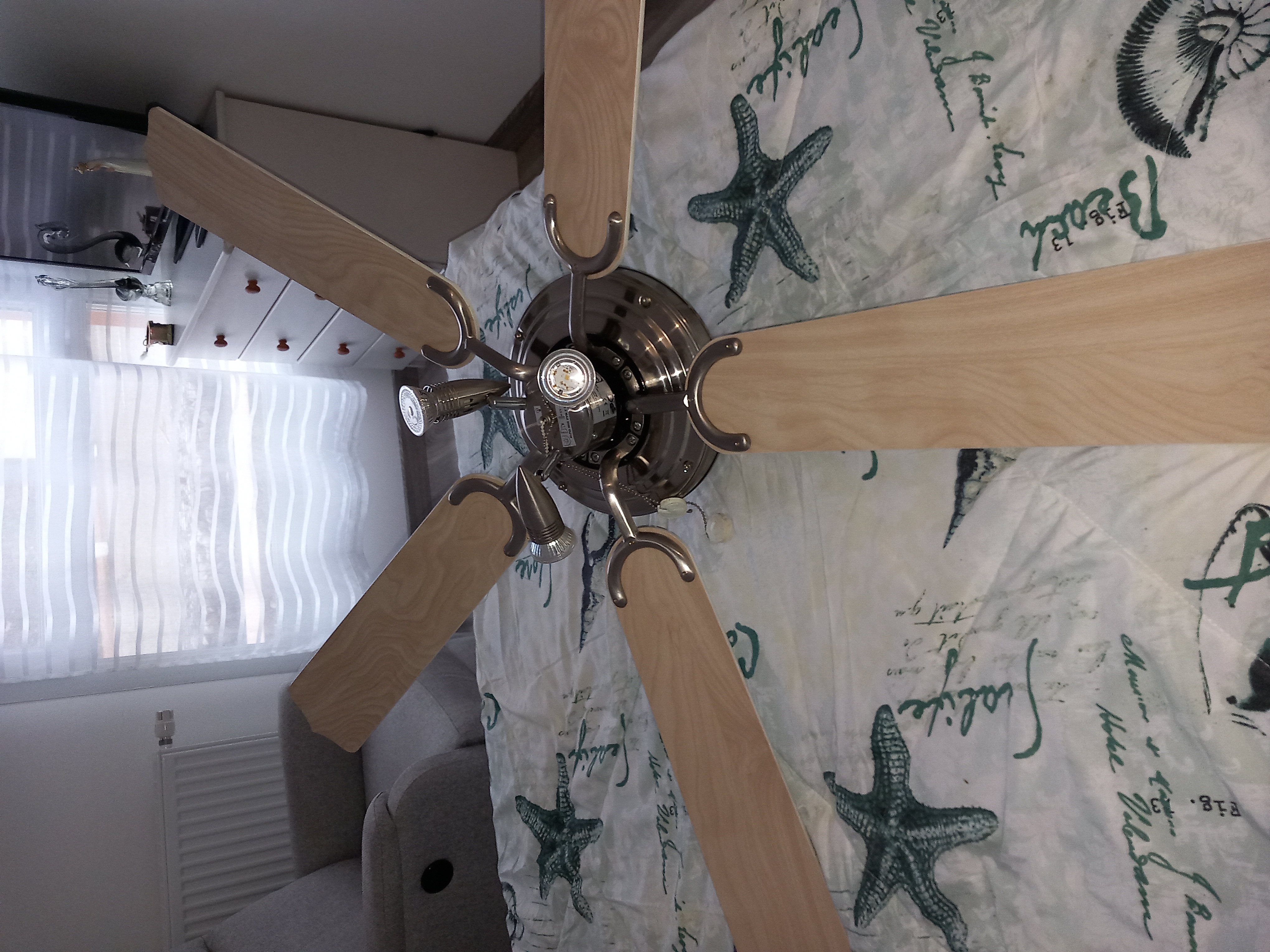 Lustre � palettes, ventilateur air chaud est froid 70 Frontonas (38)