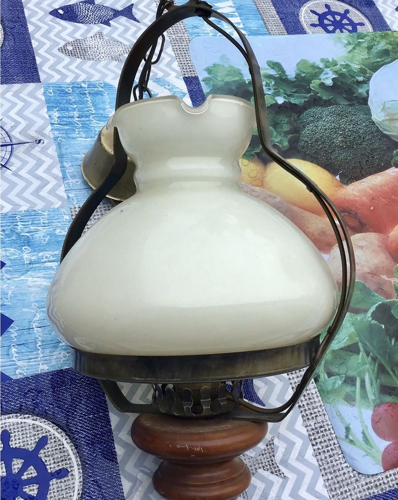 Lustre pour entr�e, cuisine
10 �
10 Saint-Jean-de-Crieulon (30)