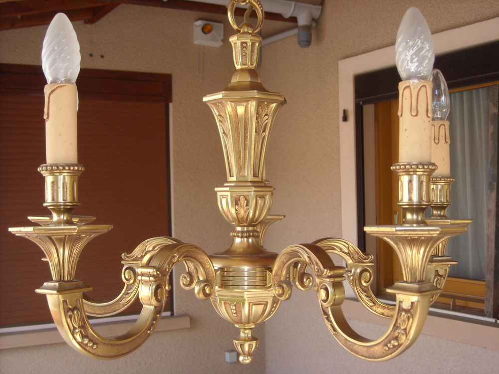 LUSTRE DE STYLE BRONZE MASSIF  BRANCHES 110 Sainte-Consorce (69)