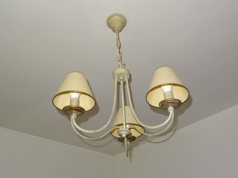 Lustre suspension m�tal ivoire/or 3 branches parfait �tat 34 Paris 4 (75)