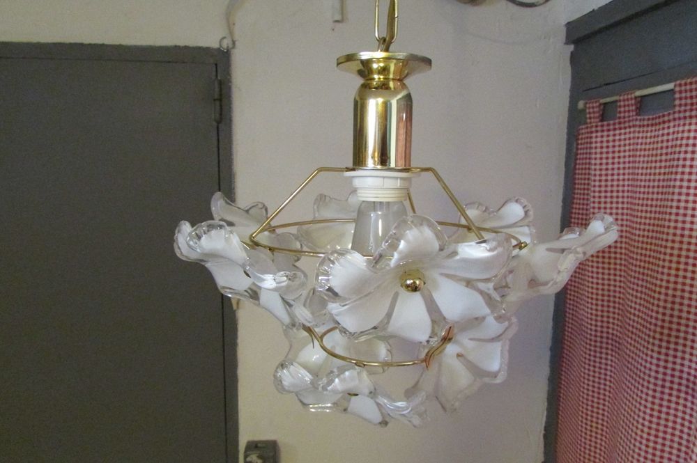 Lustre, suspension original et fleuri... 180 Paris 17 (75)